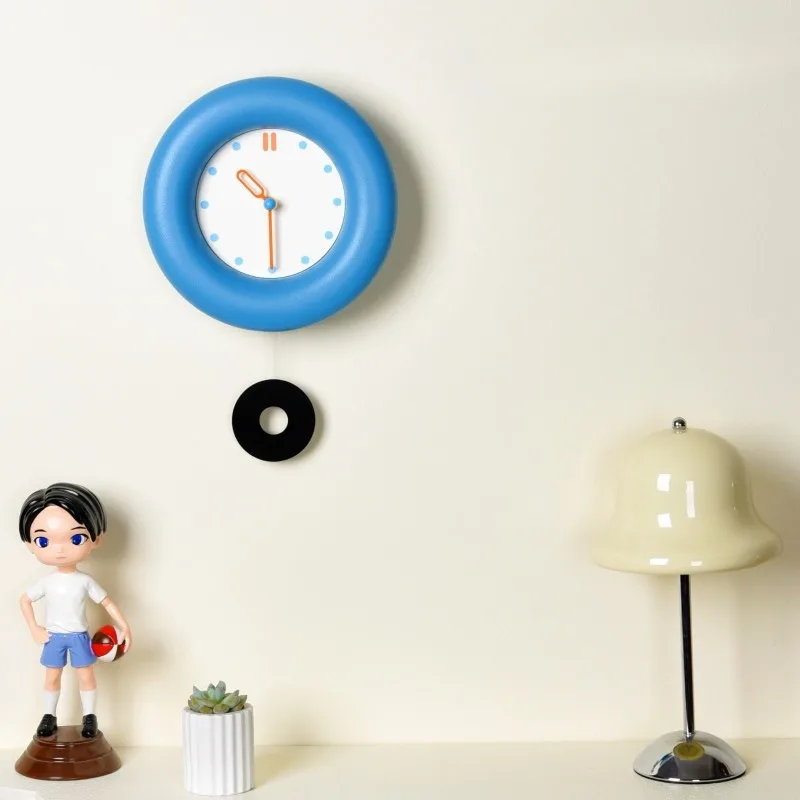 Spray Painting Livi… - image