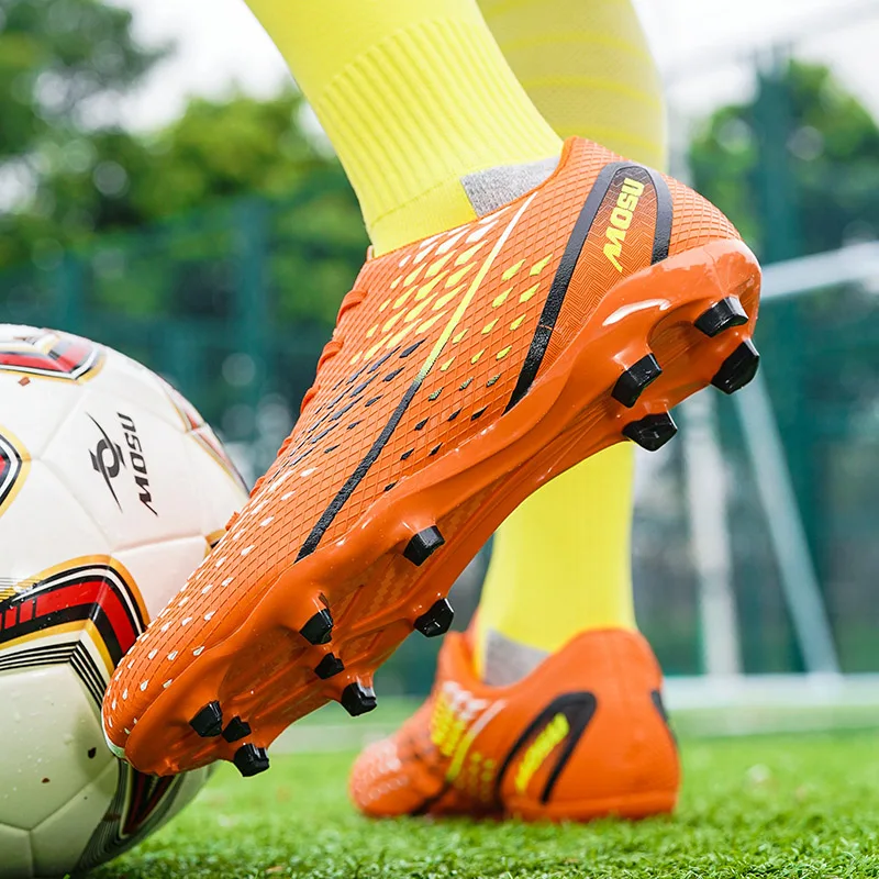 Men New Football Boots Professional Resistant Adult Casual Top Quality Comfortable Male Soccer Shoes Ultralight Training Sports