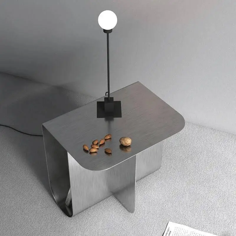 أريكة صغيرة من الفولاذ المقاوم للصدأ طاولة جانبية مصممة لغرفة المعيشة البسيطة Netflix طاولة بجانب السرير حديثة وبسيطة بجانب السرير #3