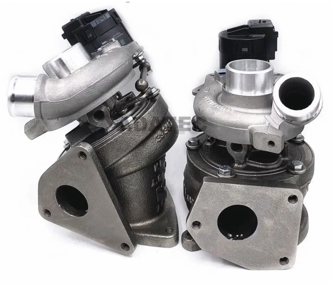 

BV39 KKK Turbo 54399880111 54399880110 LR021046 LR021655 LR021656 for Land Rover Range Rover 3.6 TDV8 200 Kw-272 HP 2005-2010