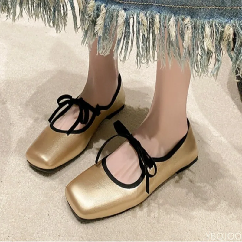 حذاء نسائي جديد لربيع وصيف بسيط ومريح بلون واحد وكعب منخفض فضي متعدد الاستخدامات #2