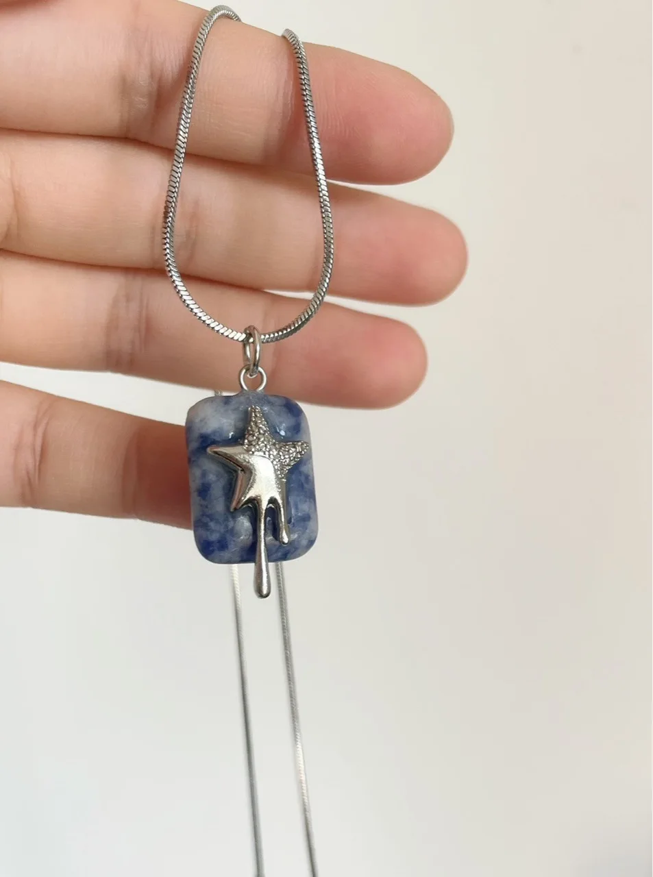 Liquid Star Blue Stone Necklaces for Women ,Dopamine Meteor Square Pendant Necklace,Hip Hop Cool Spicy Girl Jewelry Gifts