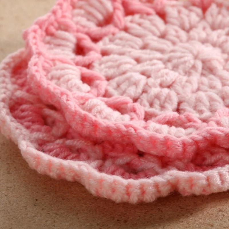 Flower Knitted Coasters Simple Cute Wool Knitting Heat Insulation Non-slip Coaster Home Anti-scald Table Mats Kitchen Accessory