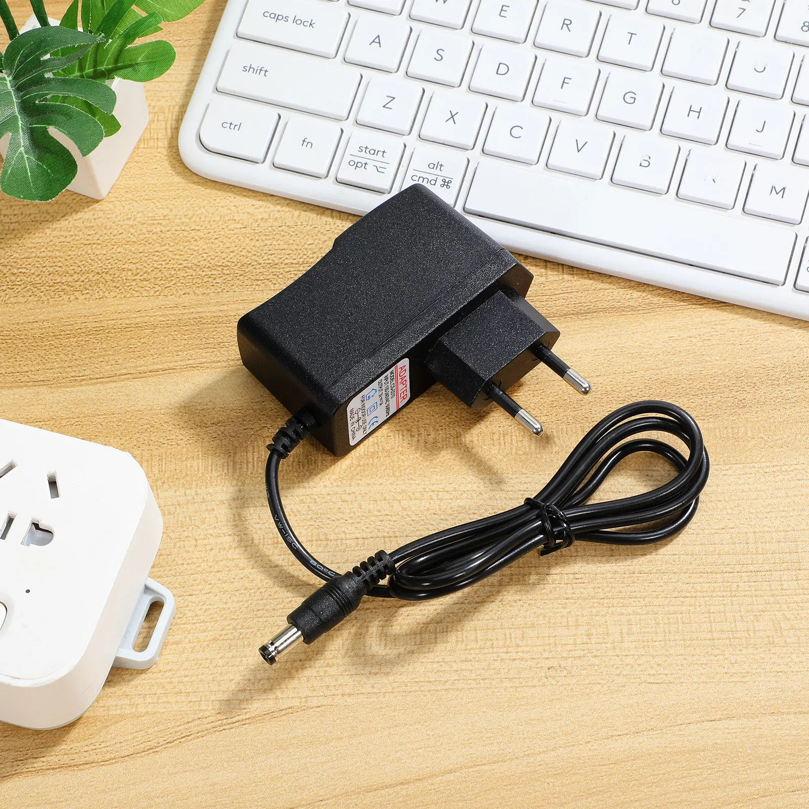 Dc 3V 1A Power Adapter Charger 100-240V Eu Plug 5.5mm X 2.1mm Portable High Performance Charger for Home Travel