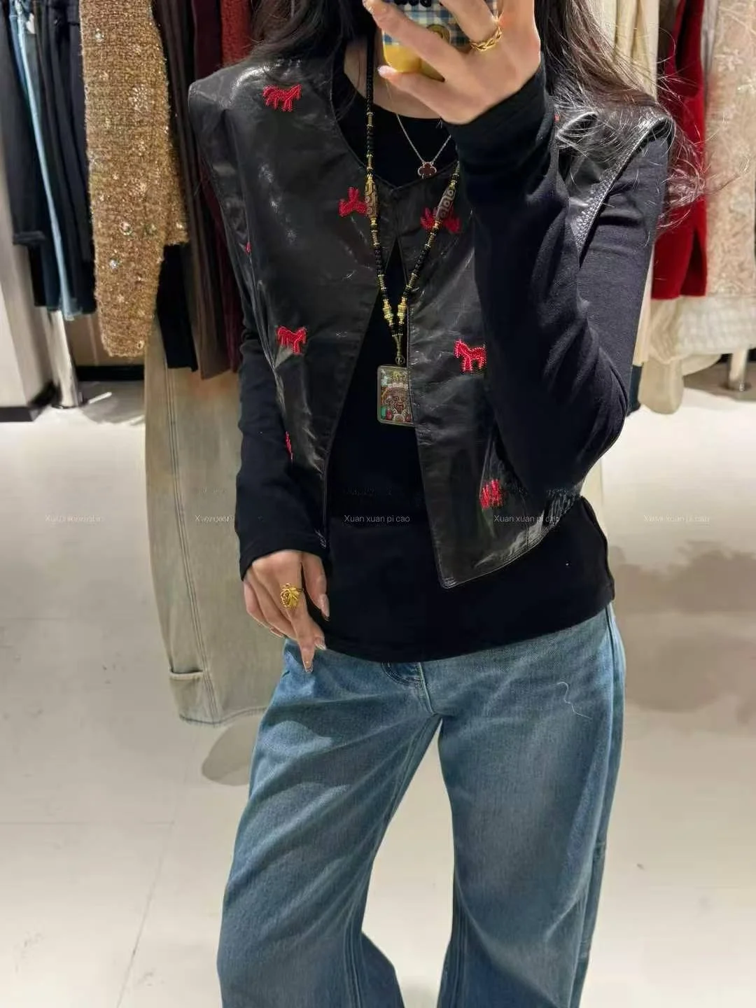 

2025 New Women's Genuine eepskin Vest ort Svel Jaet Slimming Versatile Trendy Outerwear Commute Sle Youth Faion