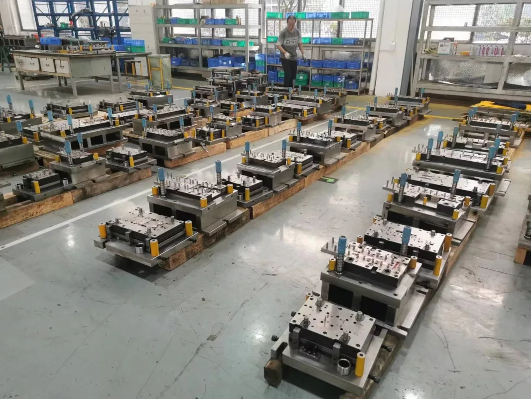 China Shenzhen Xinsky Mold Company Punching Mold Manufacturer Progressive Stamping Tooling Terminal Mold Manufacturer