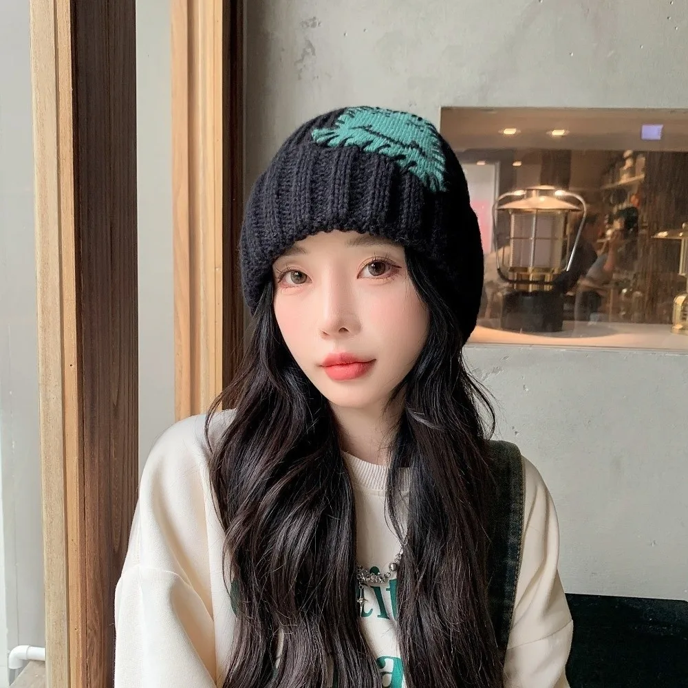 ニッチデザインフェイスパッチビーニー ストリートウェア ソフトニットウールハット 暖かい冬用帽子