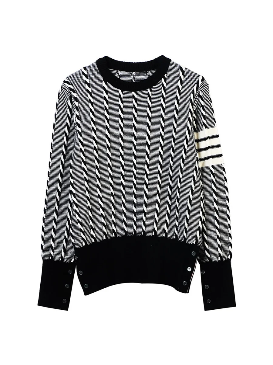 

Korean Version Of The New Autumn And Winter Women's Pullover Round Neck Long-sleeved Striped Temperament Loose Thick Cardigan