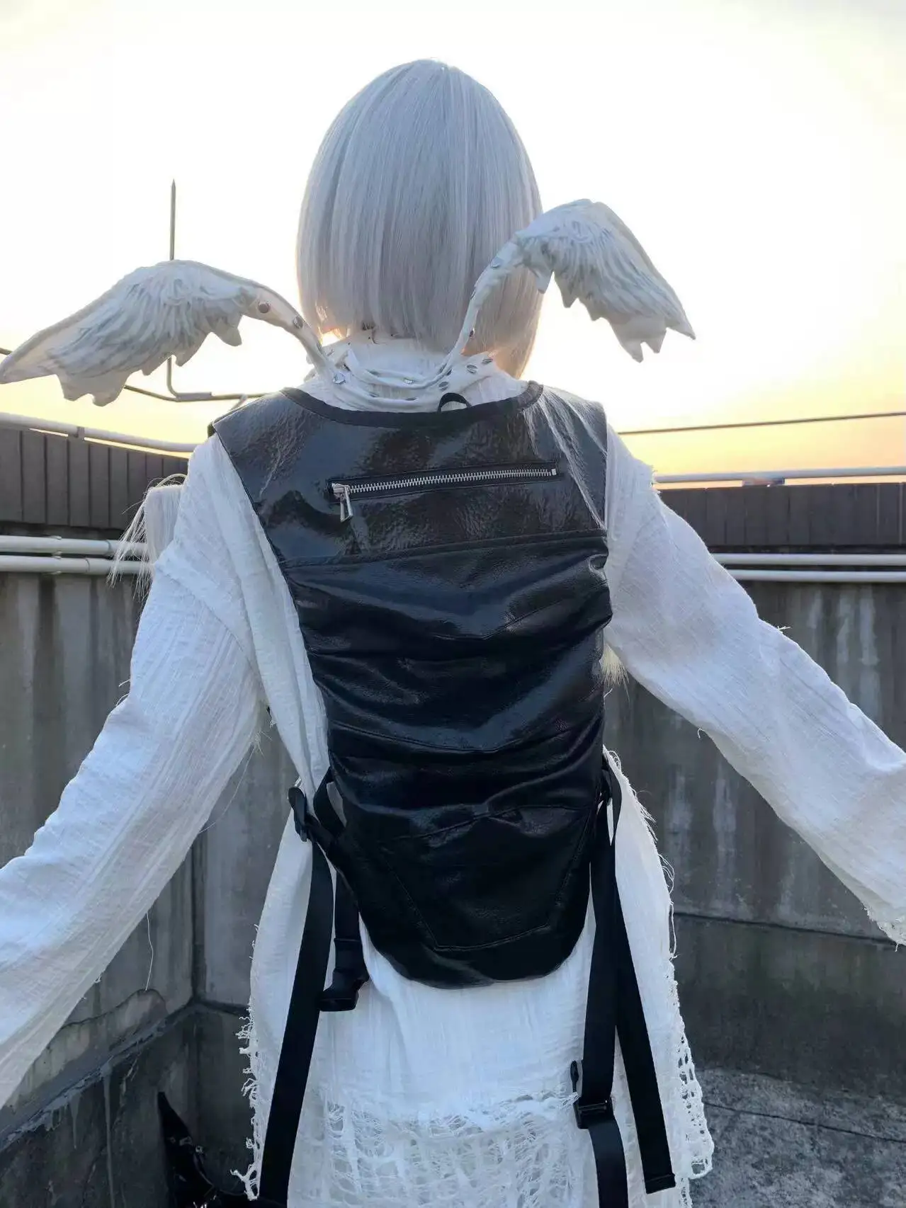 Imitation Leather Backpack Irregular Pleated Drawstring Daily Dark Aesthetic Street Style Shoulder Bag Suitable for Cos-playing