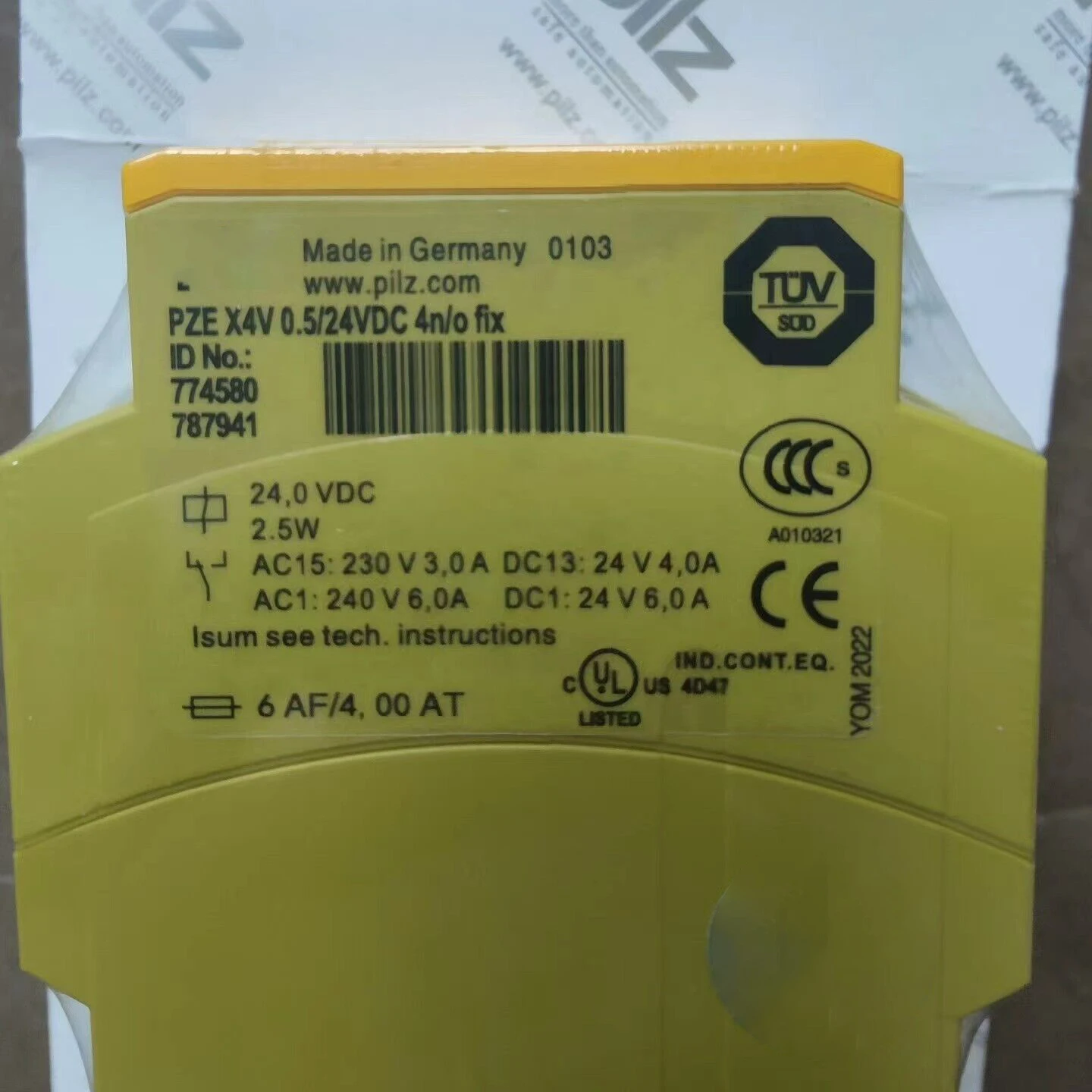 

*SAFETY RELAY PNOZ X4V 0.5S/ 774580 Stock