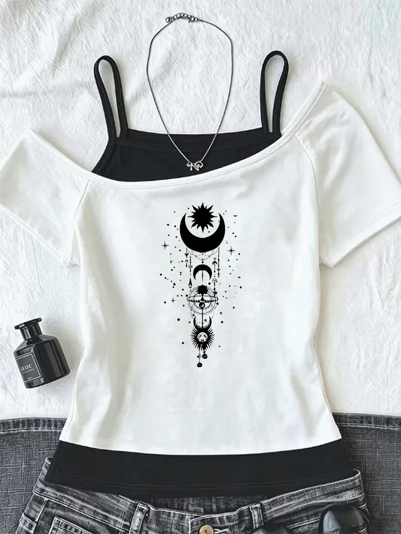 90s Retro Moon T Shirt Women Fashion T-Shirt Off-Shoulder 90s Harajuku 2000s Graphic Chic Girls T Shirt Y2k Tops Tee
