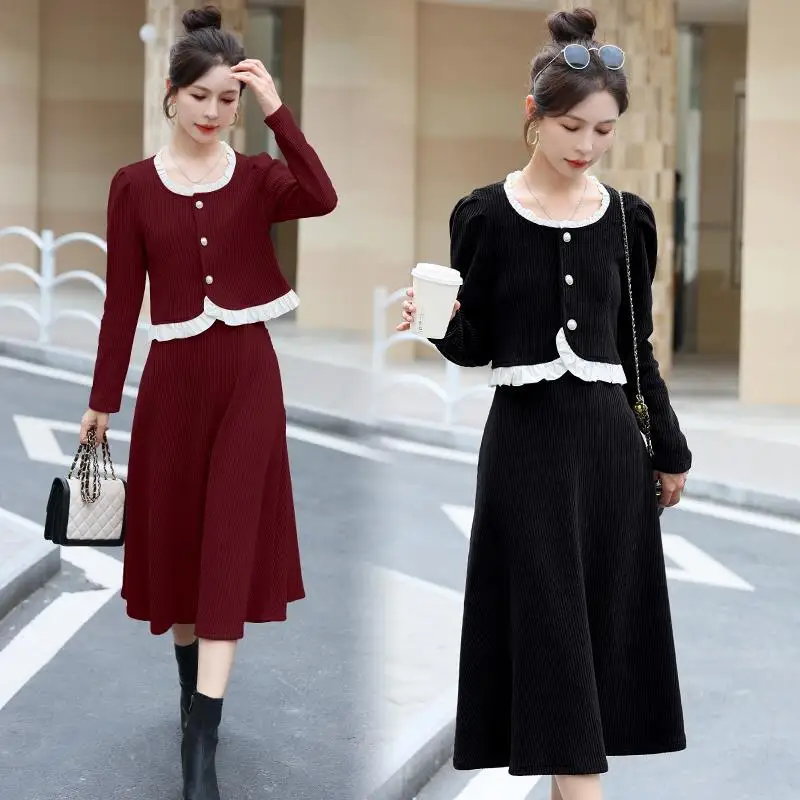 2024 Autumn Square Collar Wooden Ear Edge Top+Half Skirt Two piece Corduroy Set Skirt for Women