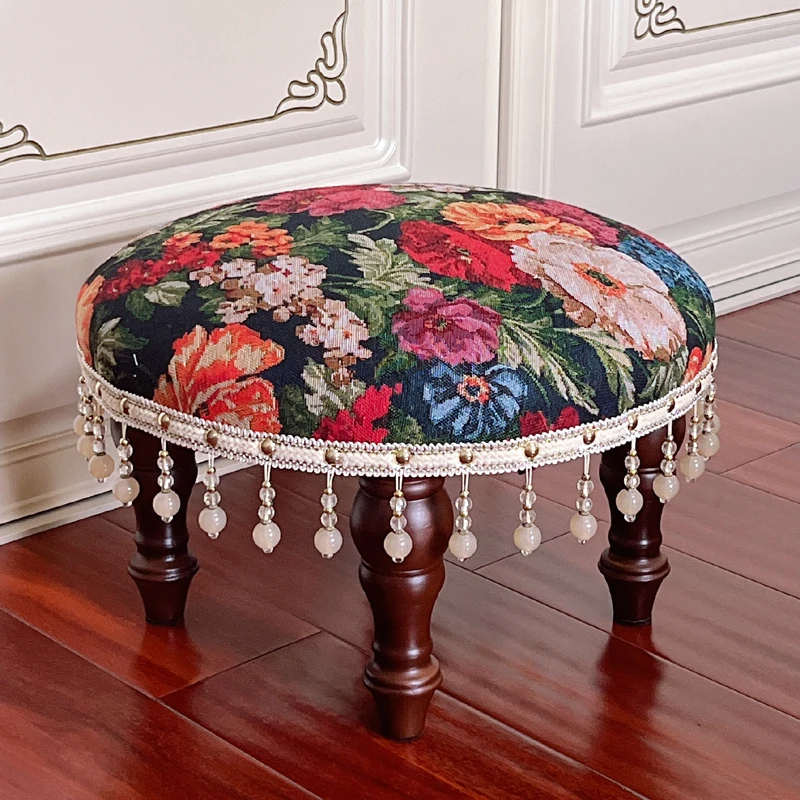 

American retro low stool fashion creative fringed round stool European solid wood living room coffee table stool bedroom shoe ch