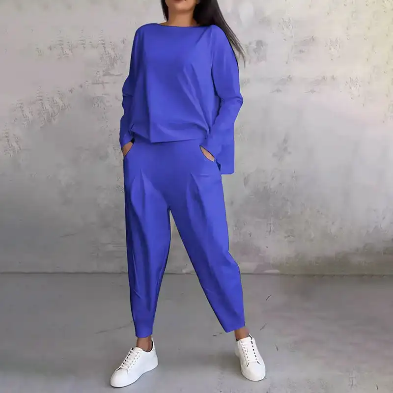 Round-Neck Long-Sleeved Top & Pants 2-Piece Set Conjunto de 2 Piezas de Top de Manga Larga con Cuello Redondo y Pantalones