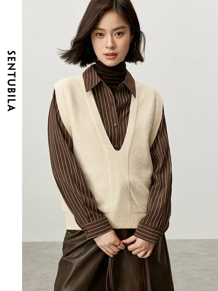 

SENTUBILA Knitted Sweater Vest Women 2025 Spring Autumn Simple Basic Sleeveless V Neck Loose Pullovers Woman Clothing W43E56569