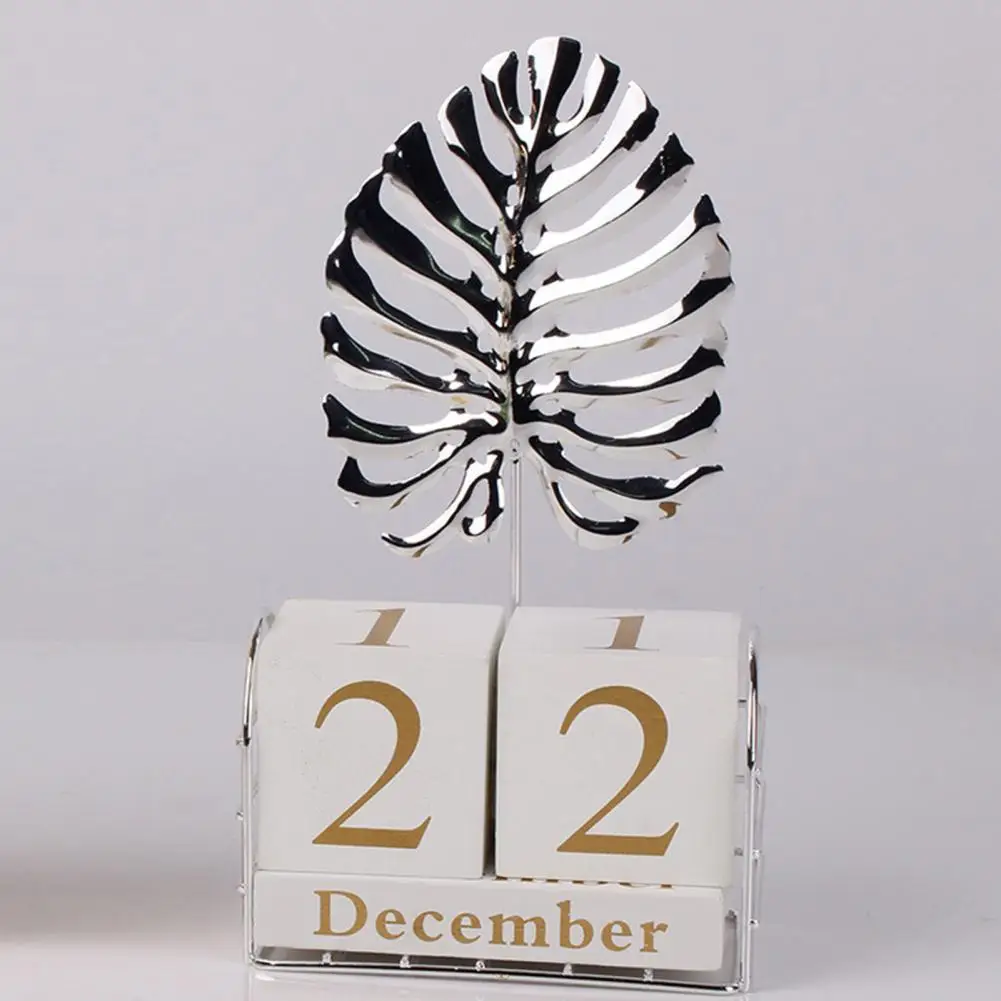 Desktop Calendar with Leaf Ornament Long Lasting Manual Calendar Manual Square Wooden Calendar Holiday Gift