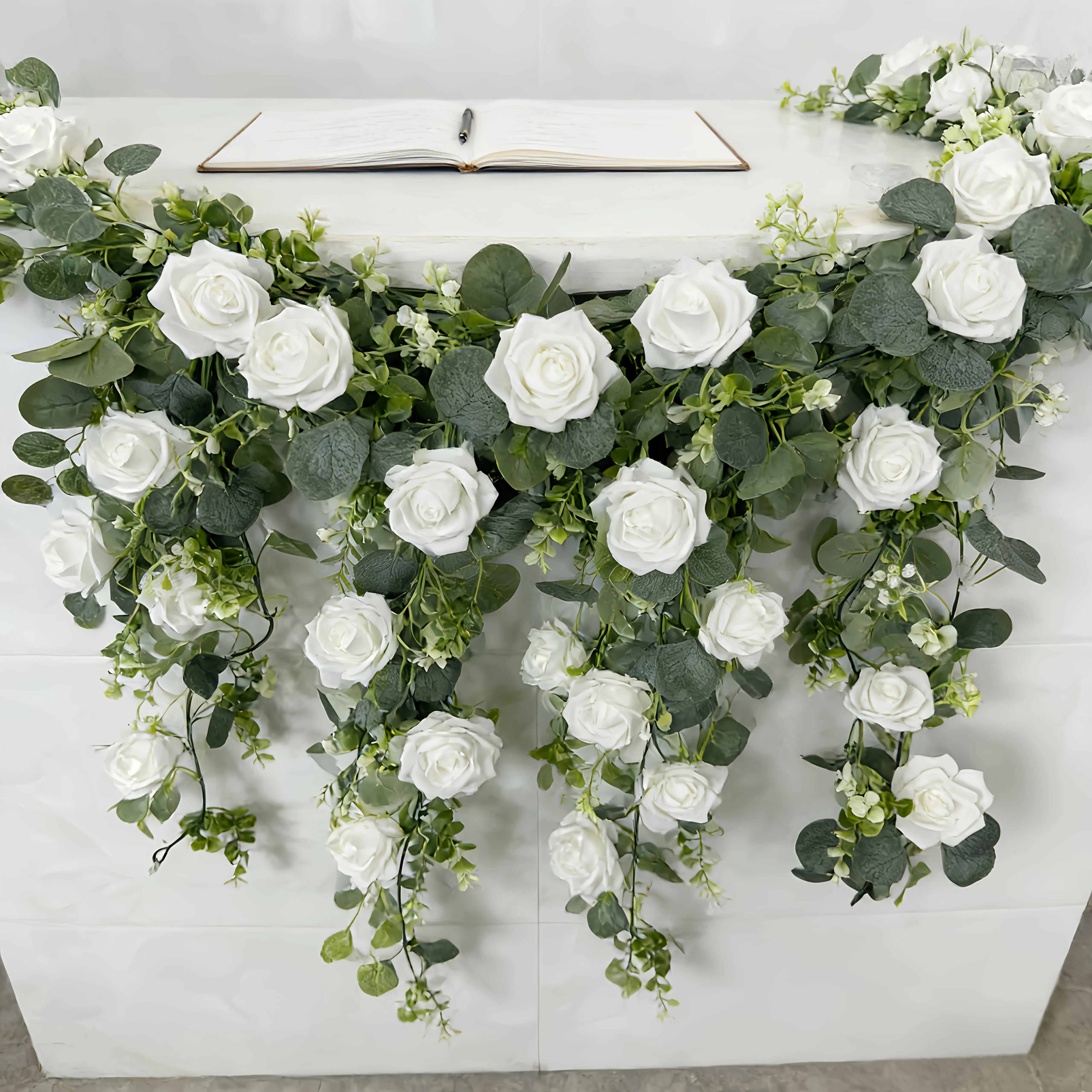 14/7 Stück Künstliche Blumen Weiße Rosen Eukalyptusblätter Künstliche Rankengirlanden | Ganzjahres-Hängedekoration für Hochzeiten, ideal für Ostern – Detail 8