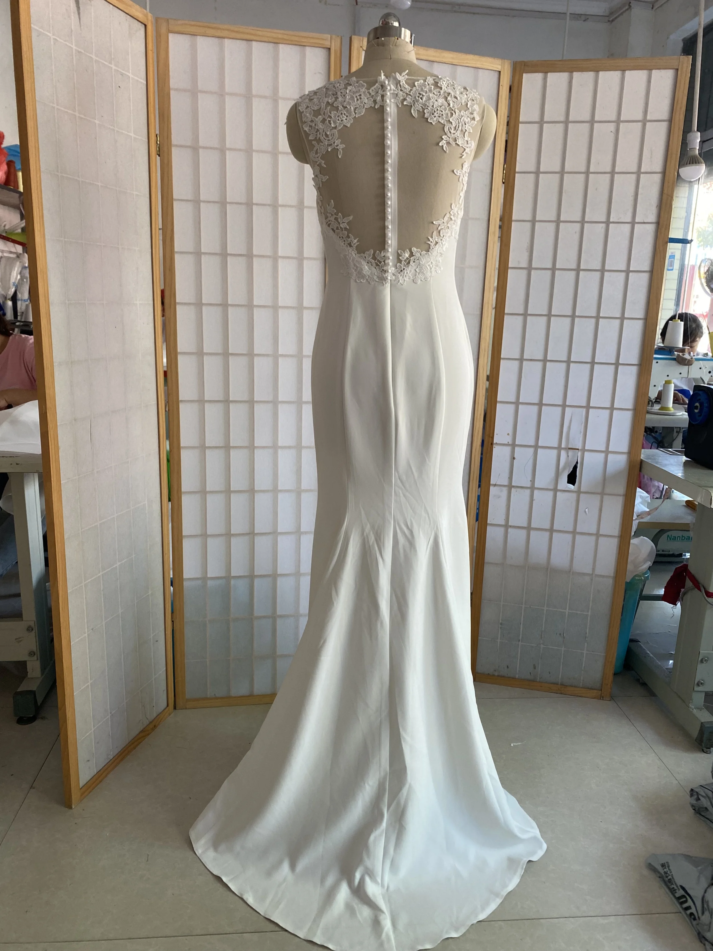 French-Style Spaghetti Strap Light Wedding Dress 2026 New Satin Simple and Elegant Petite Bride Travel Photography Dress for Women, Super Fairy-Like