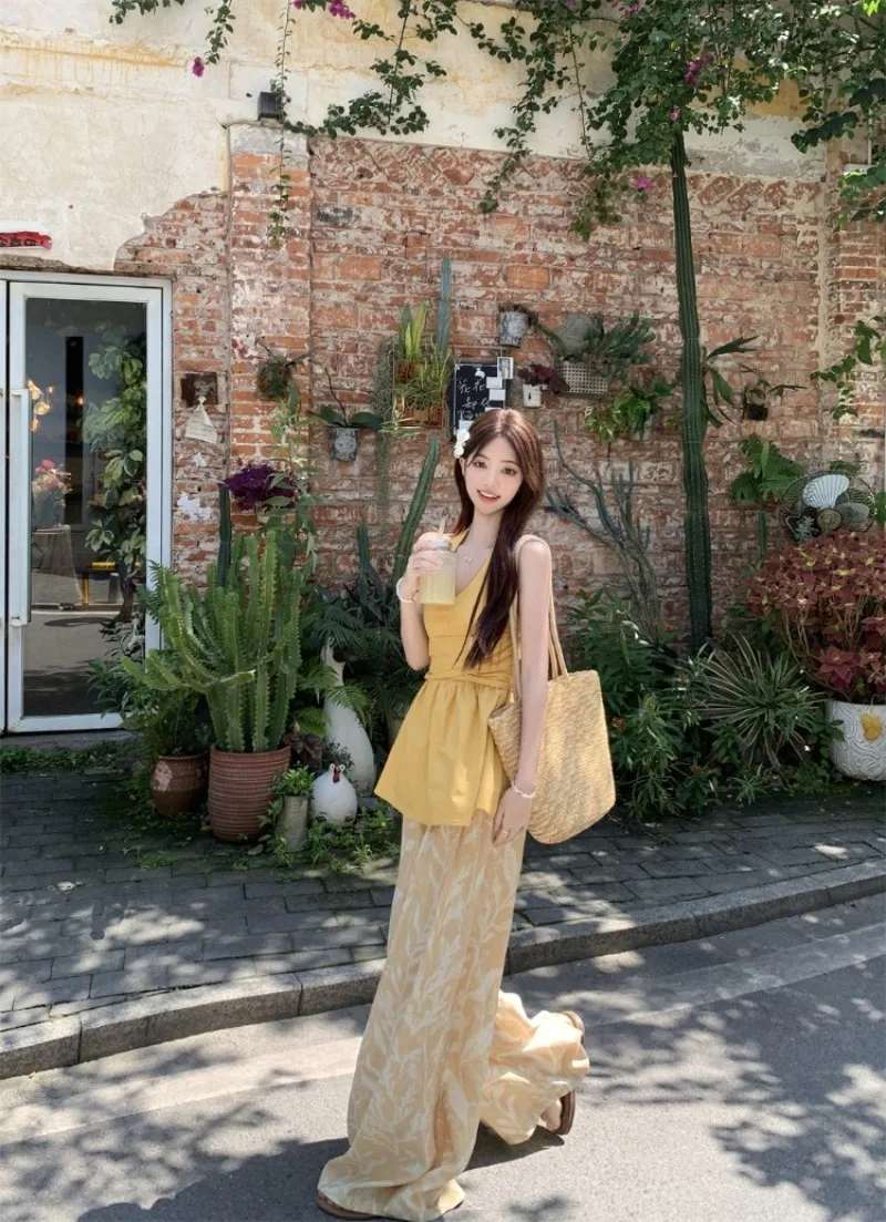 

Bright Yellow Halter Top Wide Leg Pants Two Piece Set Women Summer Dopamine Style Cinched Waist Vacation Wear