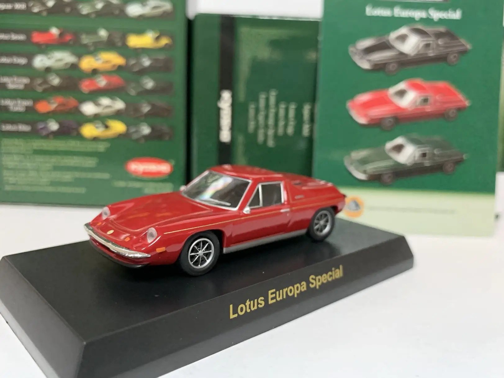 

1/64 KYOSHO Lotus Europa Special Collection of die-cast alloy car decoration model toys