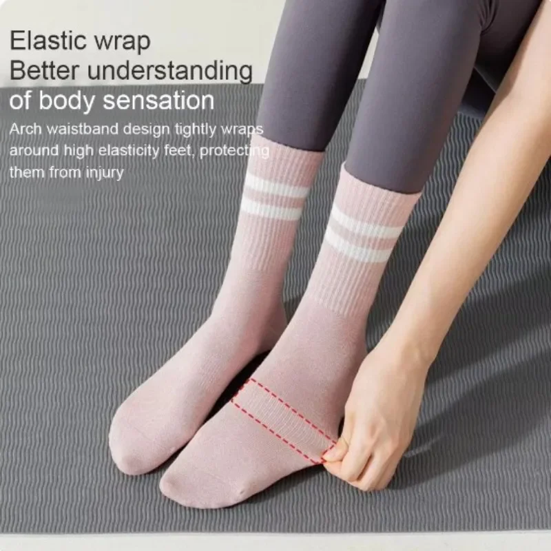 منتصف أنبوب الجوارب القطنية أسفل اليوغا رياضة الطابق لينة الرقص المهنية عدم الانزلاق سيليكون رياضة الطابق لينة الرقص بيلاتيس جوارب رياضية