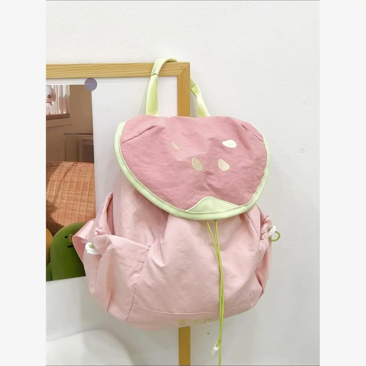 mochila-ande-com-tema-de-maca-para-meninas-volta-as-aulas-2025-novo-estilo-ideal-para-estudantes-de-ensino-medio-e-unive