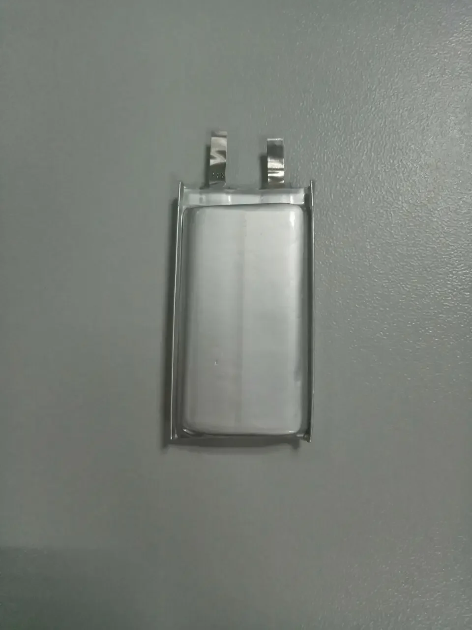 Hang Jun neue Produkt Spot Promotion 3,7 V Polymer-Lithium-Batteriekern Ein Produkt 702545   Kann Schutzplatte bringen.