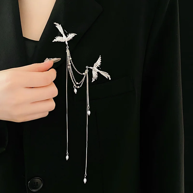 #26 Brooches & Lapel Pins List of Top Picks