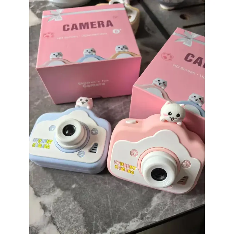 子供用ミニカメラ 1080P 漫画風セルフィー幼児用デジタルビデオカメラおもちゃ 32G SDカード付き 男の子/女の子向け クリスマス誕生日プレゼント