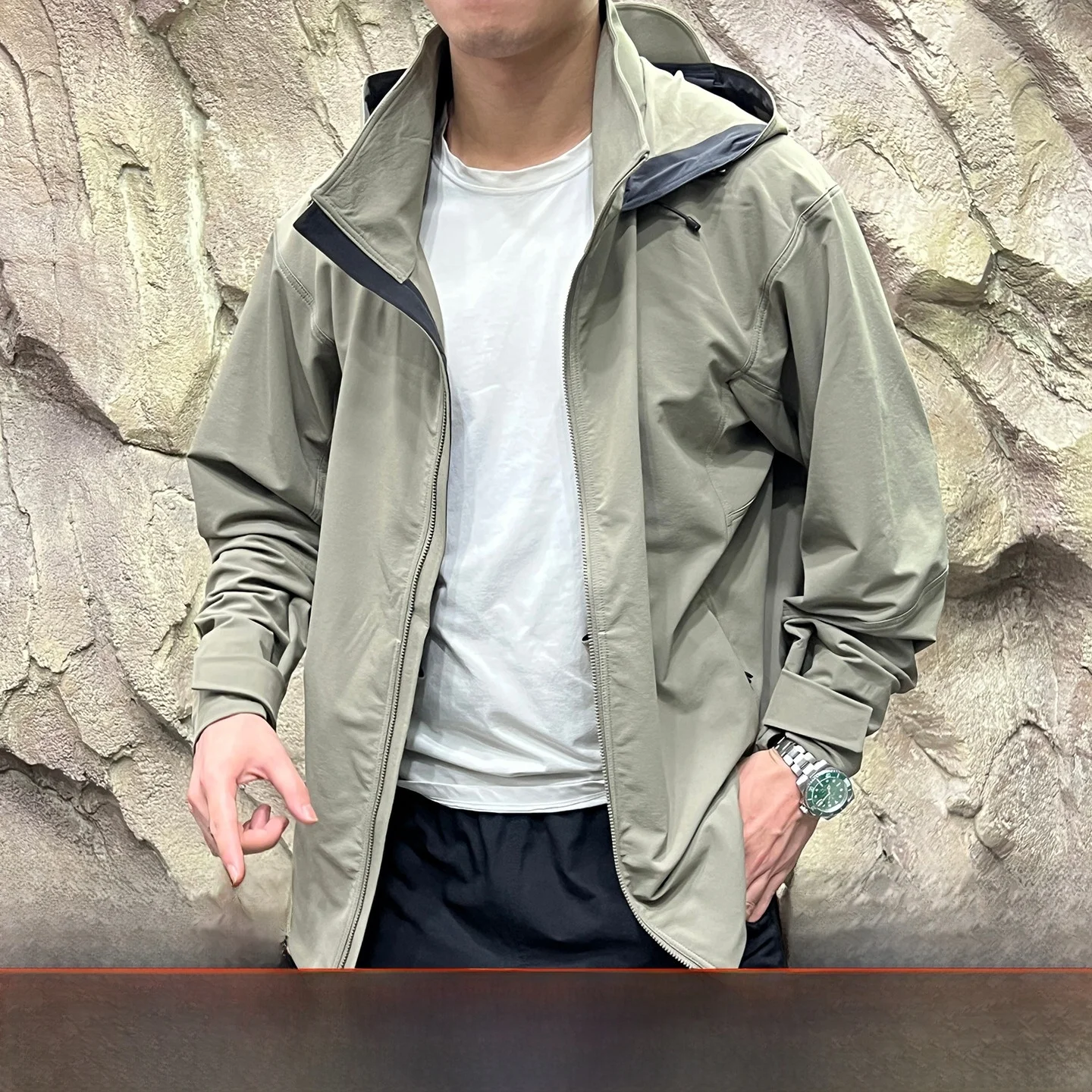 

Мужская куртка из софтшелла для улицы, полный клей для резки 3D, серия Busin, элитный осенний функциональный ветрозащитный полиэстер F...