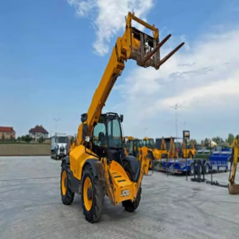 Customized Transporting Diesel Telehandler Pallet Lift With 4WD Off-Road Solid Tires Single Stage Mast 3m Fork Height Lower