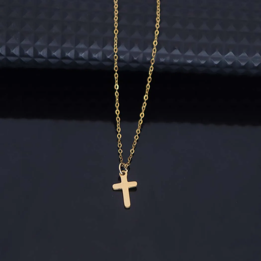 Fashionable stainless steel cross pendant necklace, simple and versatile. Cross pendant collarbone chain women's accessory