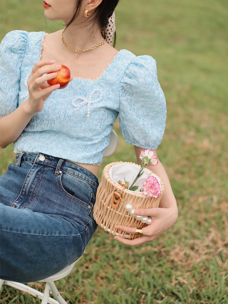 

Bela Studio Vintage Design ort Bubble Sve Embroidered Heavy Work Waist Cinching Slimming Top Polyester Commute Sle