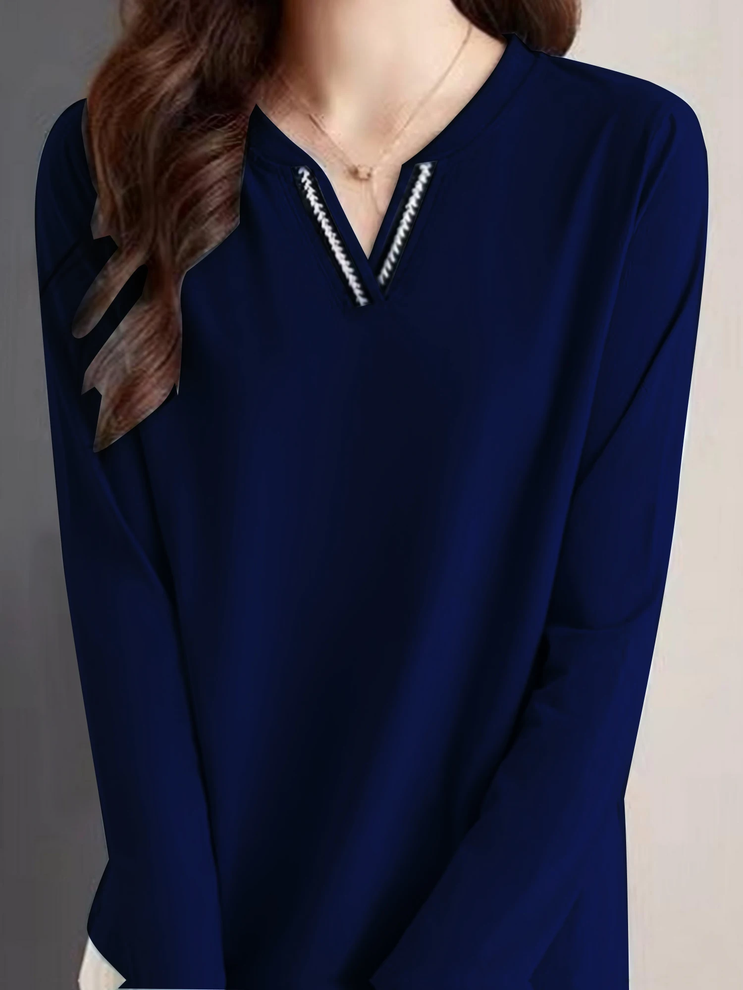 

Elegant Women's Hooded T-Shirt - Long Sleeve, Semi-Sheer, Polyester & Elastane Blend, Machine Washable - Perfect for Spring/Fall