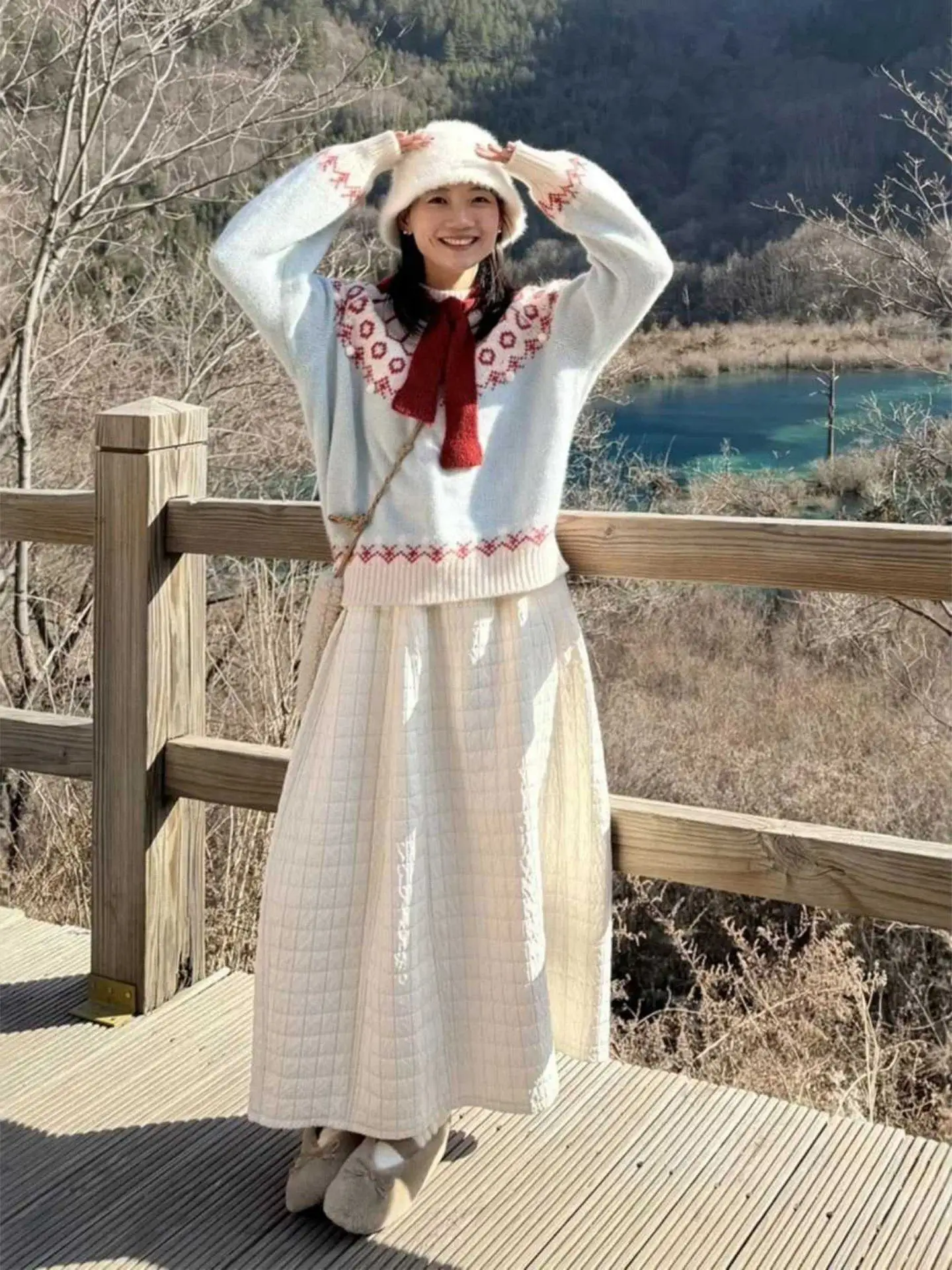 

Корейский комплект из двух предметов в стиле Fair Isle: женский утягивающий топ и юбка с цветовыми блоками, весенняя новинка, юбка с высокой талией для создания молодящего образа