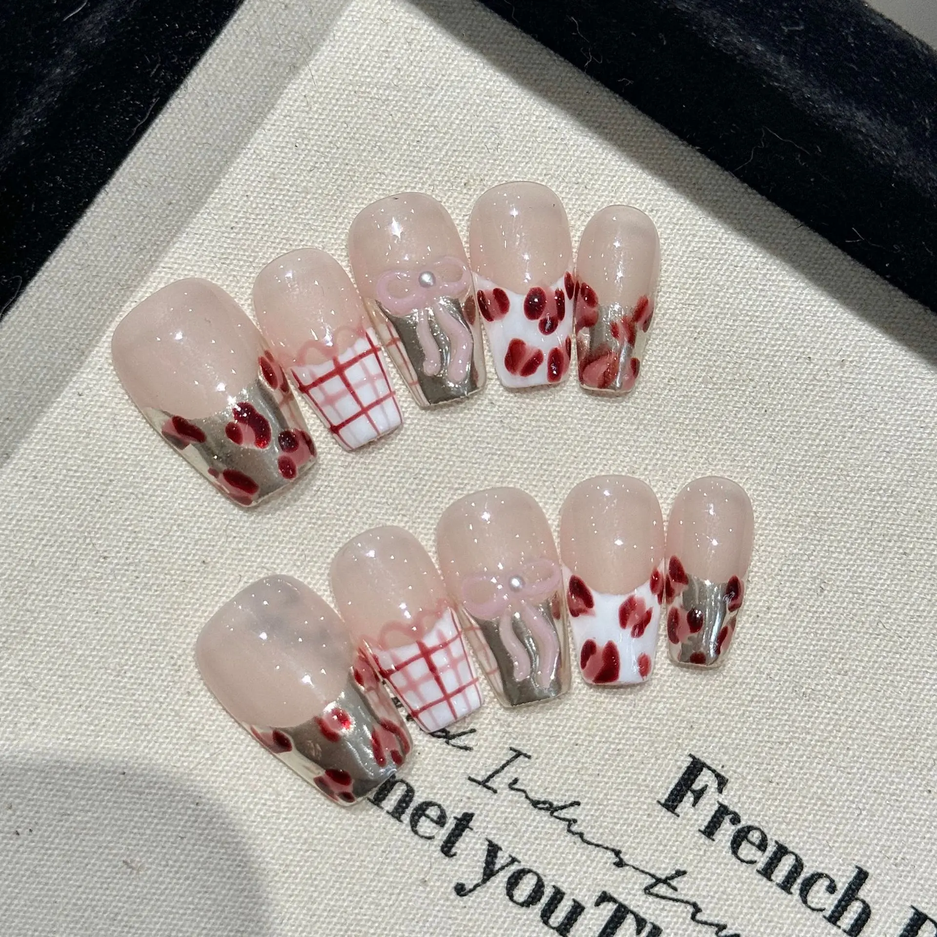 Handmade Press on Nails Pink leopard print False Nail Tips Wearable Full Cover French Magic Mirror Gradient Sweet False Nails