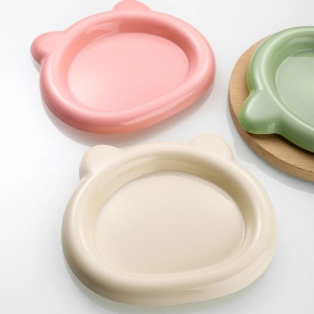 Durable Plastic Bear Shaped Pet Plates Food Grade Unbreakable Pet Snack Dish Stackable Cute Pet Feeding Dishes Travel