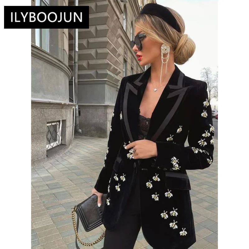 

Black Velvet Blazer WomenDiamond Studded Pearl Bee Jacket for Party Wedding Wear Slim Fit Bee Diamond Studded Velvet Suits Coat