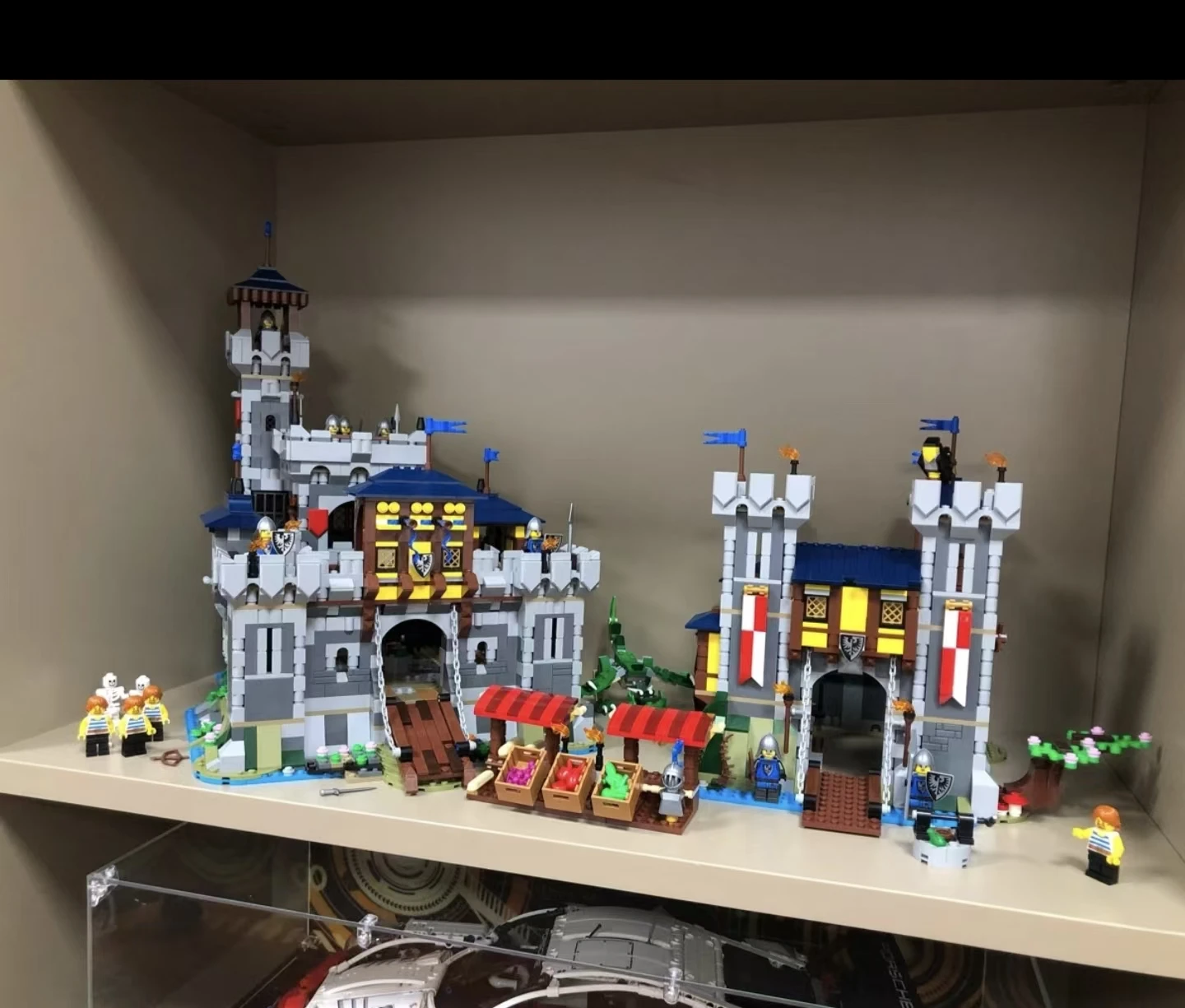 متوفر في ديكور المنزل ثلاثة في واحد من قلعة القرون الوسطى مناسبة لتزيين سطح المكتب 31120 مجموعة هدايا عيد ميلاد الأطفال #4