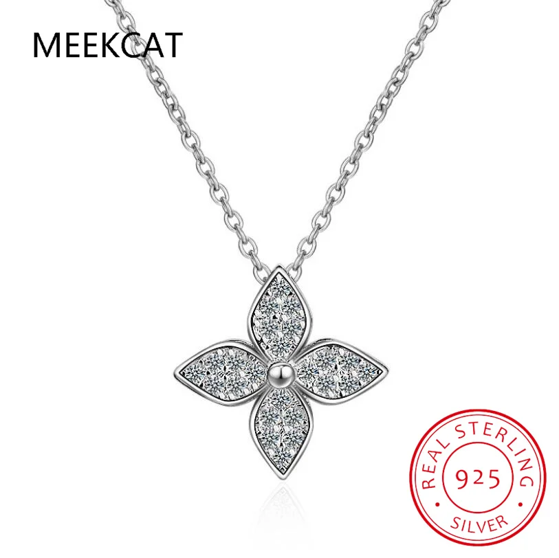 Fashion Rose Gold Clover Necklace Simple Necklace for Women Clover Pendant Exquisite Party Jewelry Pendant Necklace