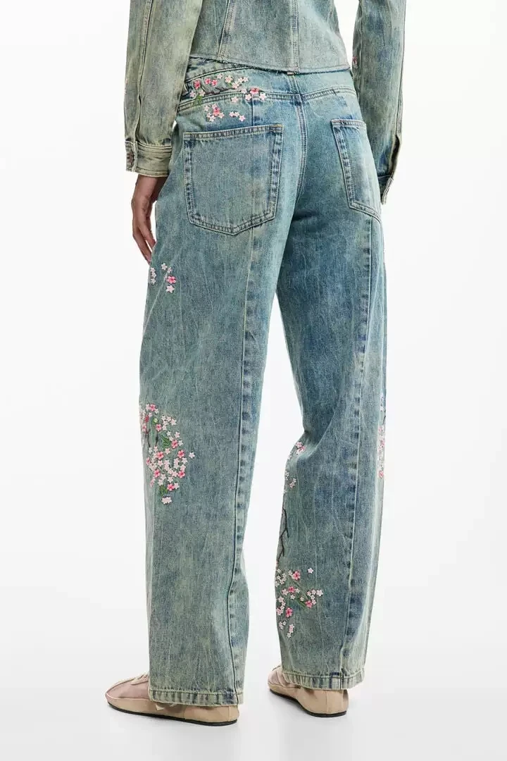 Spanish trade, flower-embroidered loose straight-leg casual and comfortable women's jeans
