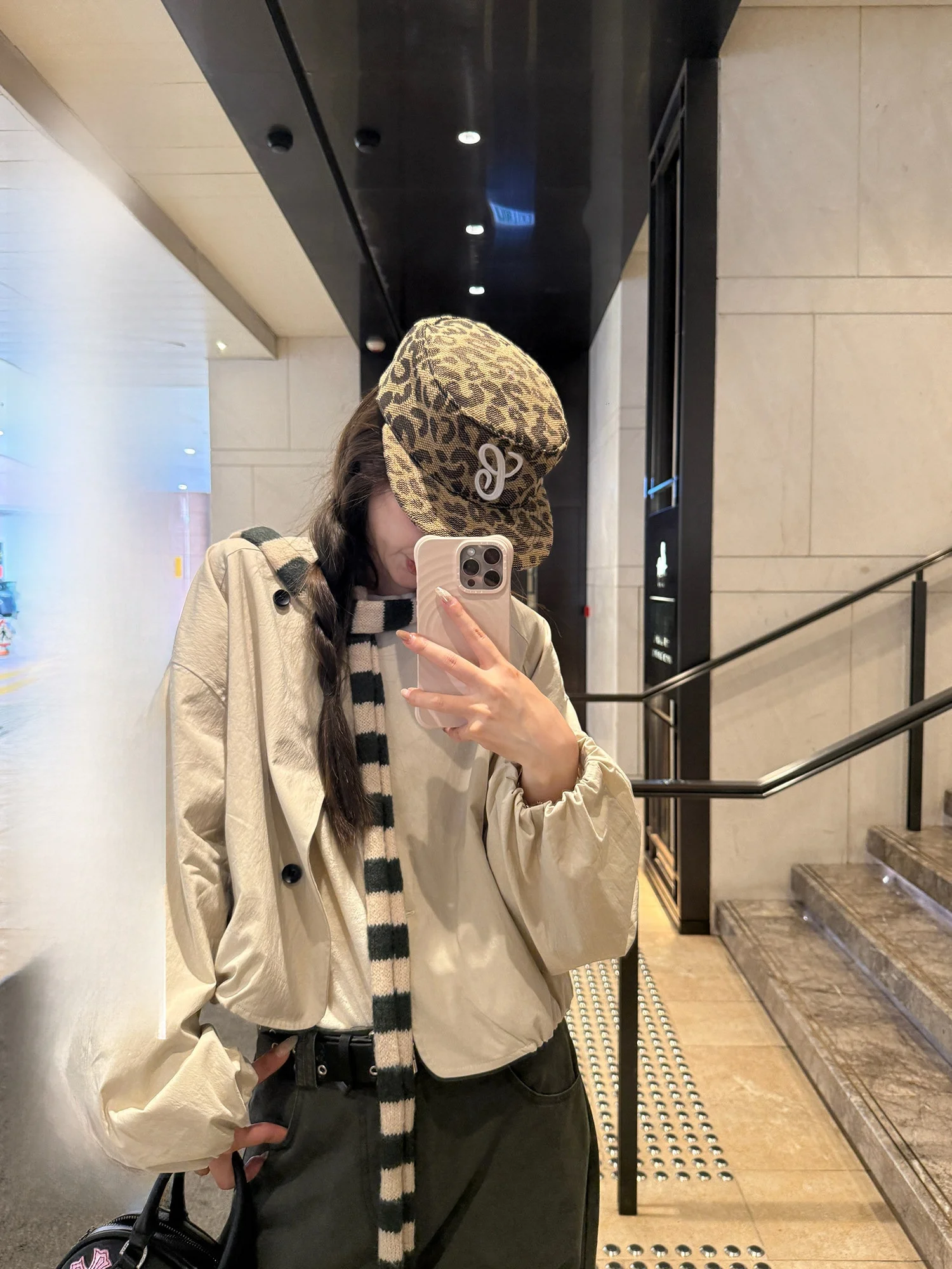 

Женская осенняя ветровка Tokyo Fog с цветочным принтом, воротником-стойкой, универсальная, с длинными рукавами, повседневная, свободного кроя, из нейлона