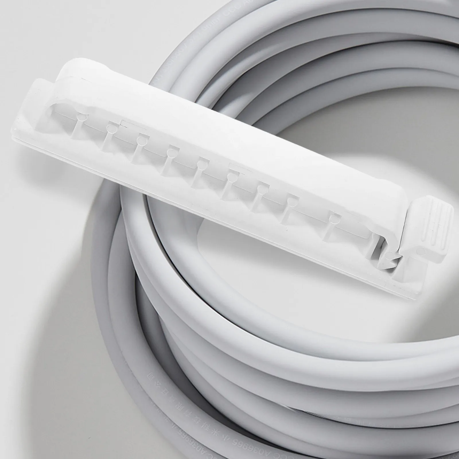 4Pcs Desktop Cable Holder Self Adhesive Cord Smooth Sloping Opening Easy Press Snap Wire Management for Office Home