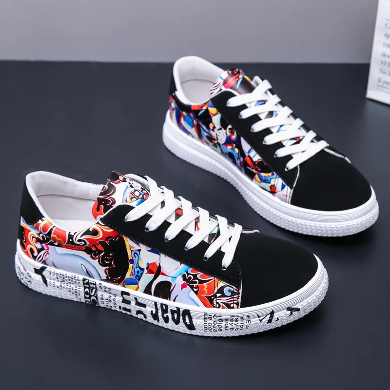 Pop Men Vulcanized Shoes Sneakers casual Men's Fashion Casual Lace-Up Colorful Canvas Sport Graffiti board Shoes bb621