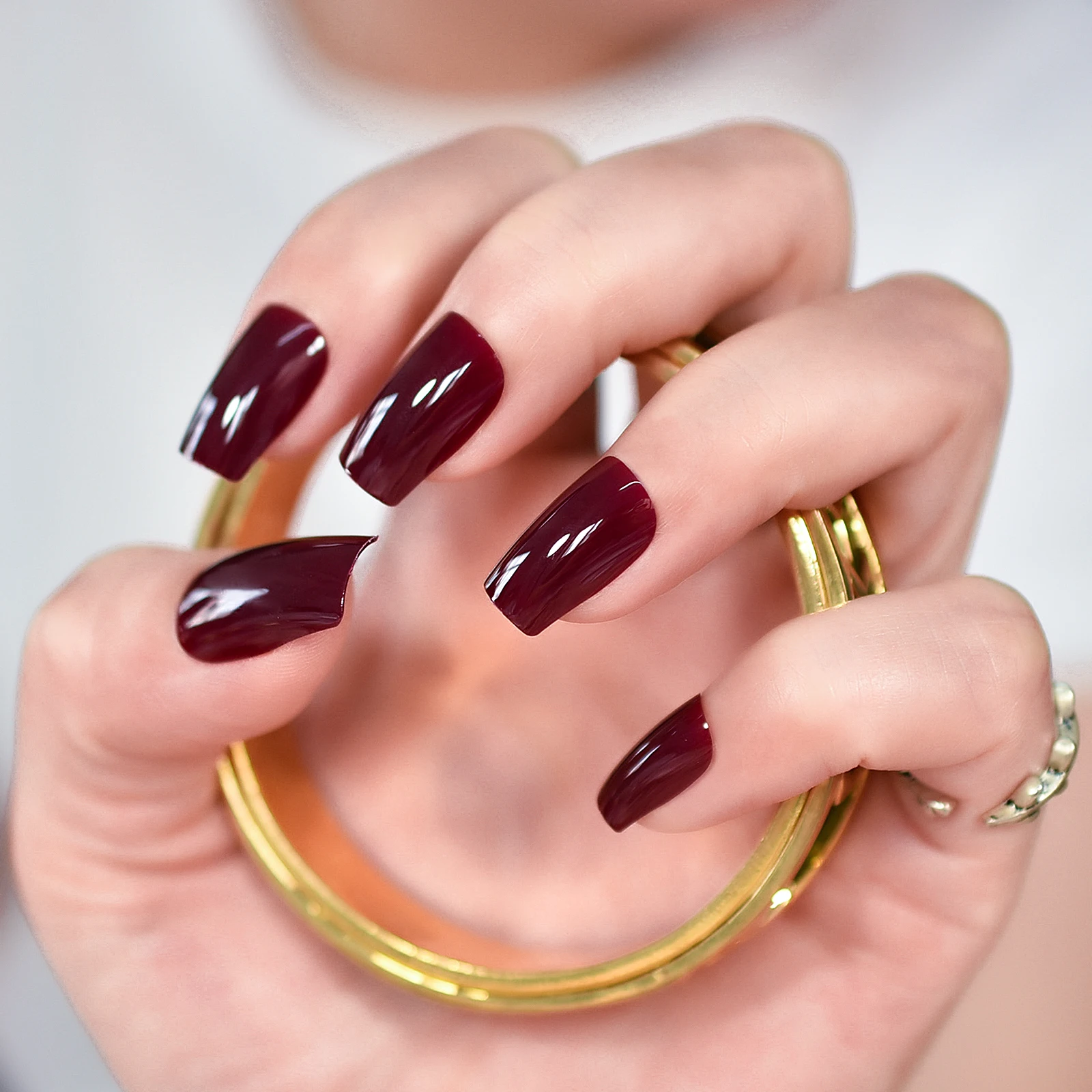 Medium Square Fingernail Tips Solid Color Pure Red Wine Glossy Fake Nails Art Manicure At Home False Nials For Daily Wear