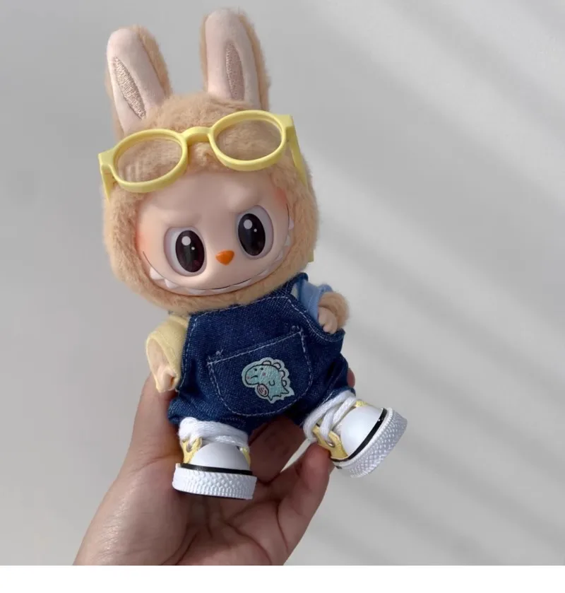 Nouveau chaud 17 cm les monstres Labubu queue de dinosaure Cowboy tenues globales pendentif assis fête Labubu V1v2 vêtements poupée accessoires