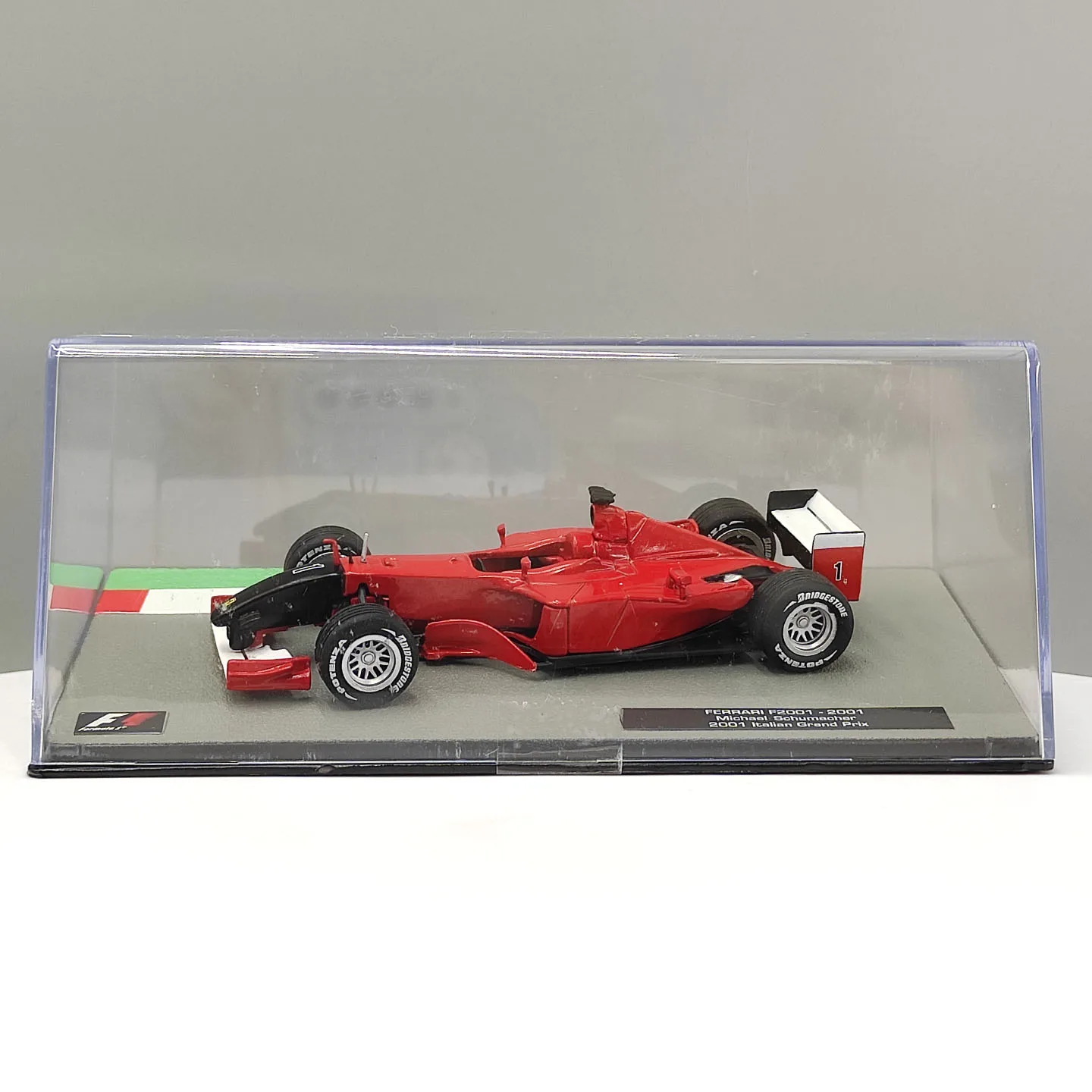 modele-reduit-en-alliage-moule-sous-pression-a-l'echelle-1-43-1-ferrari-f2001-jouets-voitures-de-course-f1-modeles-classiques-nostalgie-cadeaux-pour-adultes-souvenir-affichage-statique