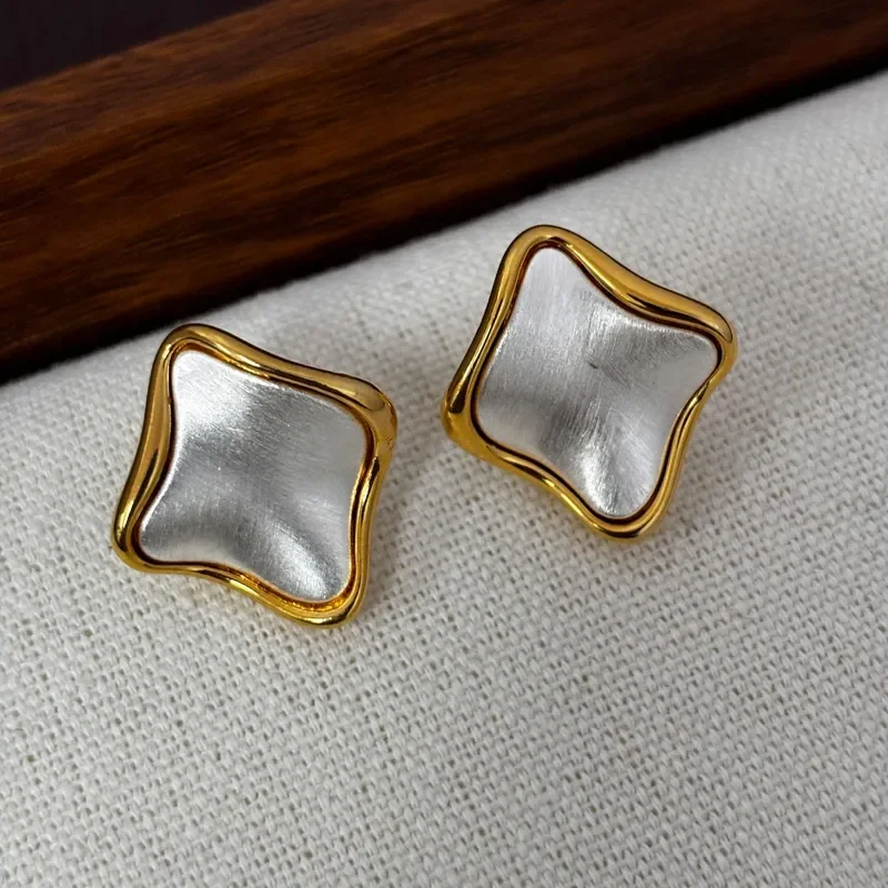 Gold and silver contrasting wavy square stud earrings women's retro brushed matte geometric earrings French premium commuter