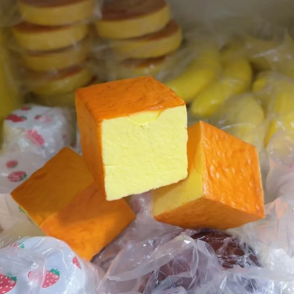 New Slow Rebound Bread Squeeze Toy Soft Square Fidget Squeeze Toy Cartoon Anti-stress Mochi Squish Foam Toy Gift
