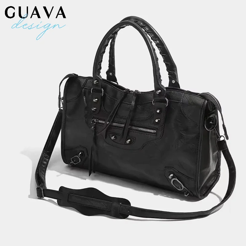 

Европейская и американская мода с заклепками, большая вместительная сумка-подушка, мотоциклетная сумка для боулинга, женская сумка через плечо на одно плечо